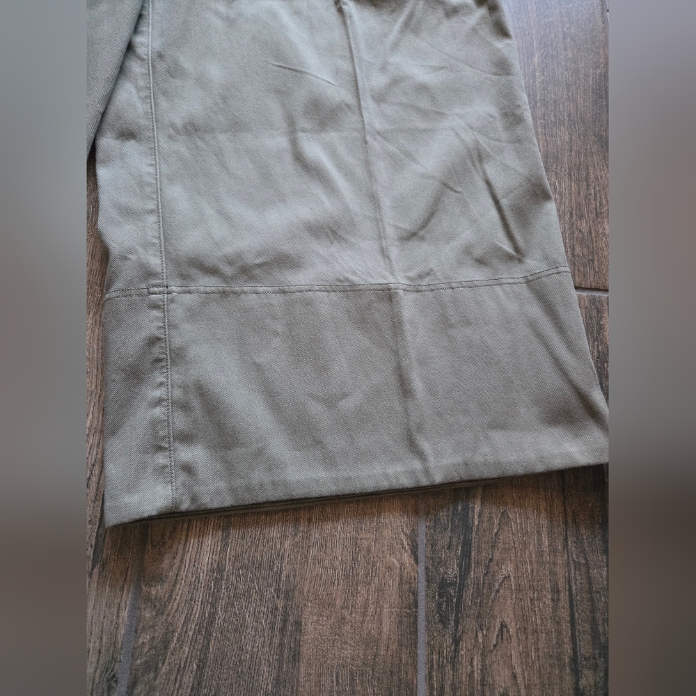 NWT Spanx Stretch Twill Cropped Wide Leg Pants in Sage Green 3X - Picture 8 of 16